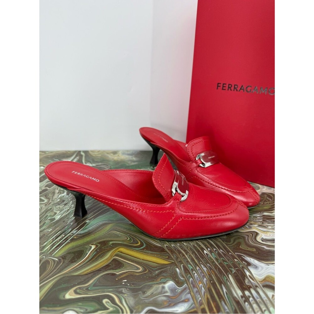 Ferragamo New Vara red leather mules a 55mm kitten heel Size 8